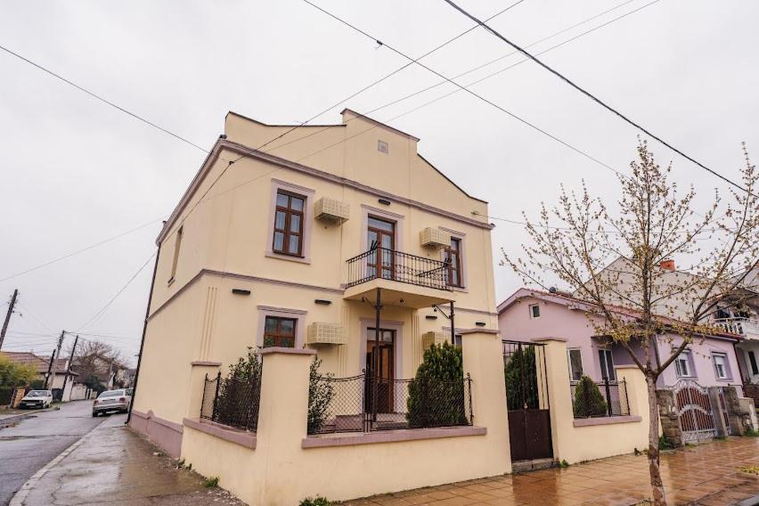 Bed and breakfast Fenix Gevgelija Extérieur photo